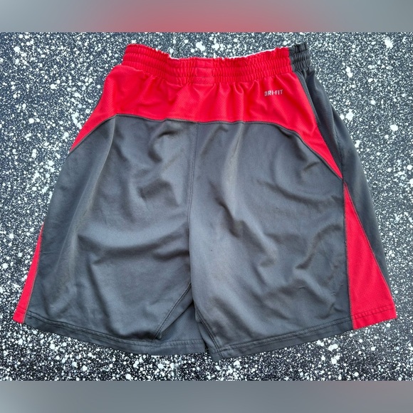 Nike Dri-Fit Basketball Shorts Youth Small - Picture 2 of 3